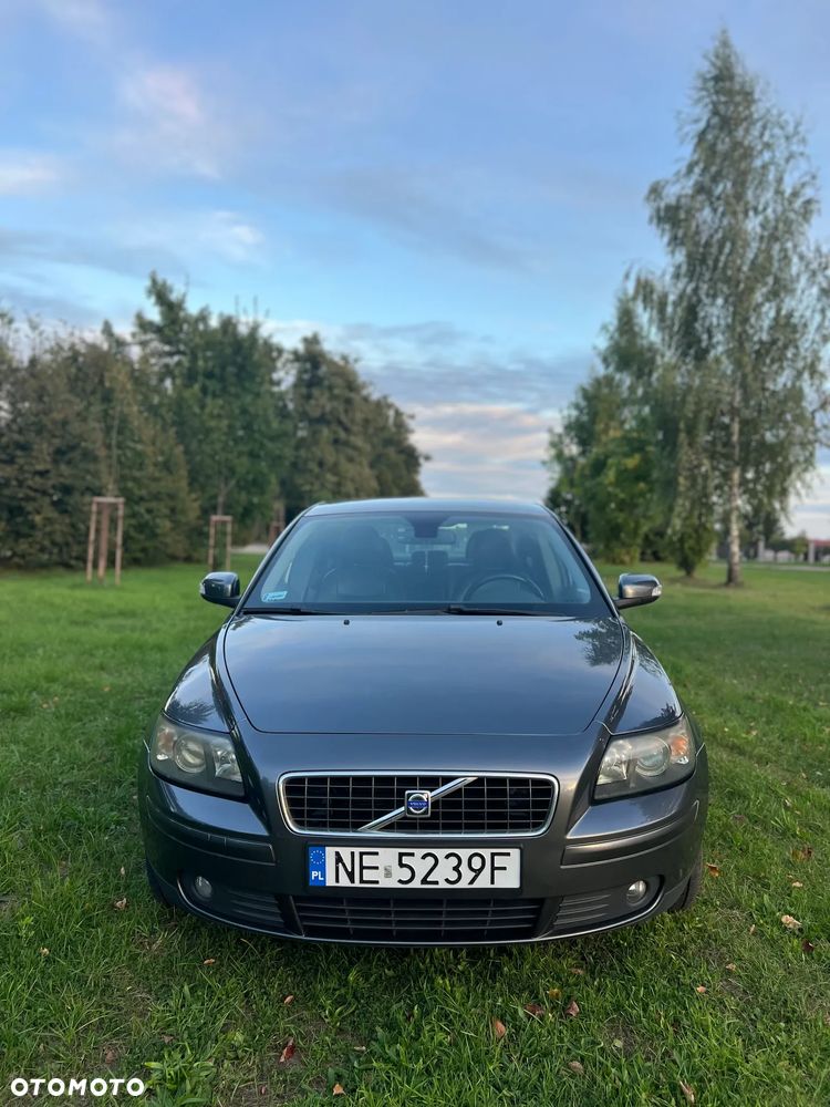 Volvo S40 2.0 - 10