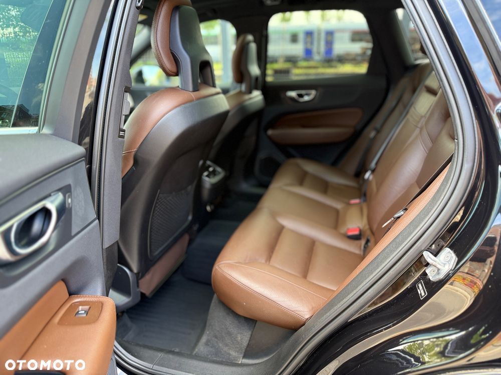 Volvo XC 60 T6 AWD Geartronic Inscription - 24