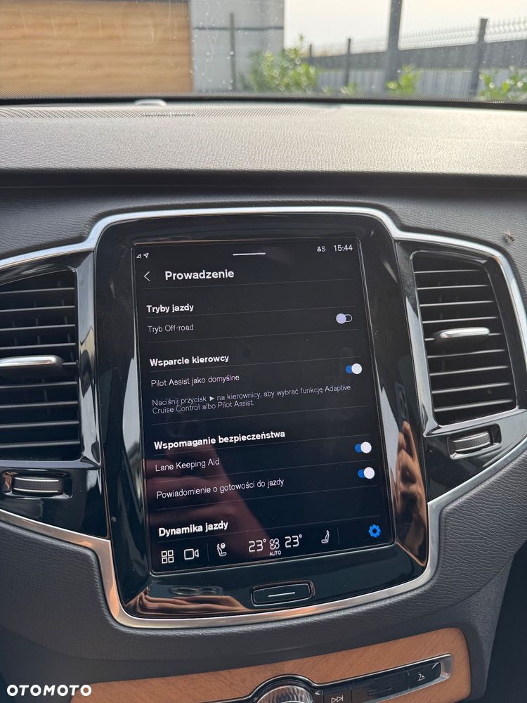 Volvo XC 90 B5 B AWD Plus Bright - 23
