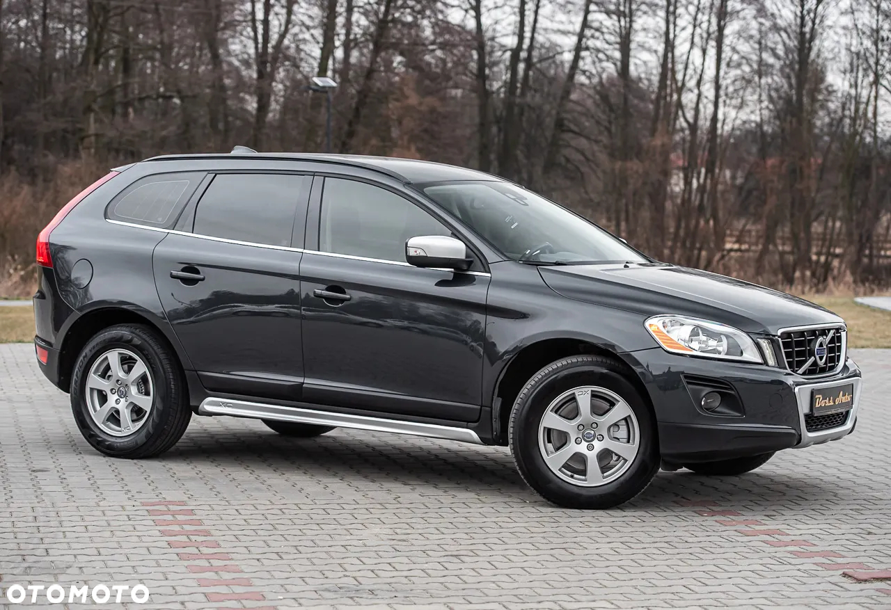 Volvo XC 60 2.4D AWD RDesign - 3