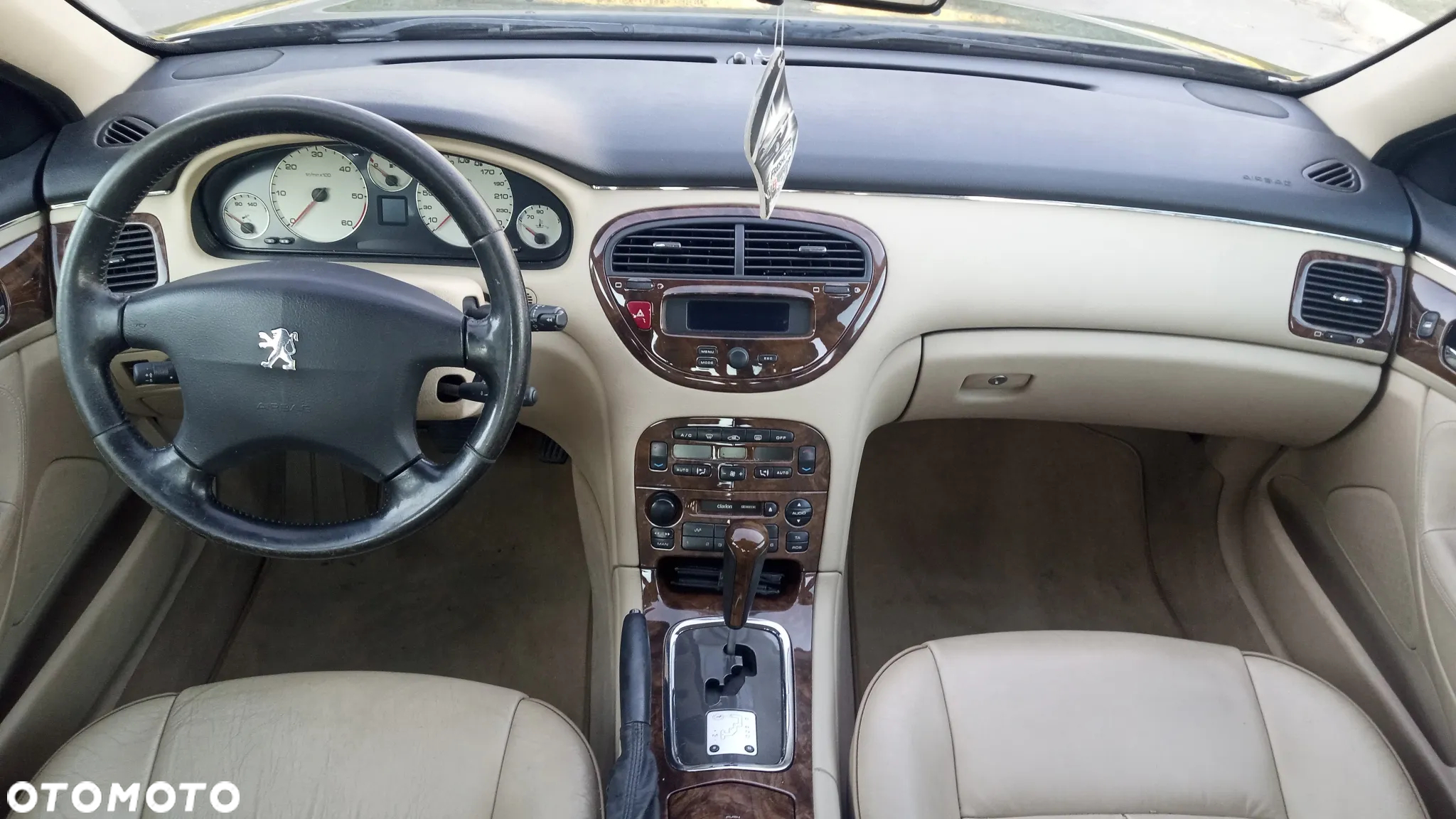 Peugeot 607 - 8