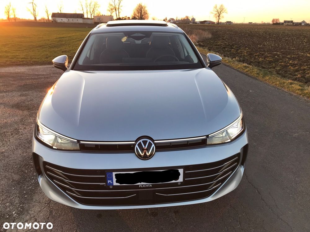 Volkswagen Passat - 11