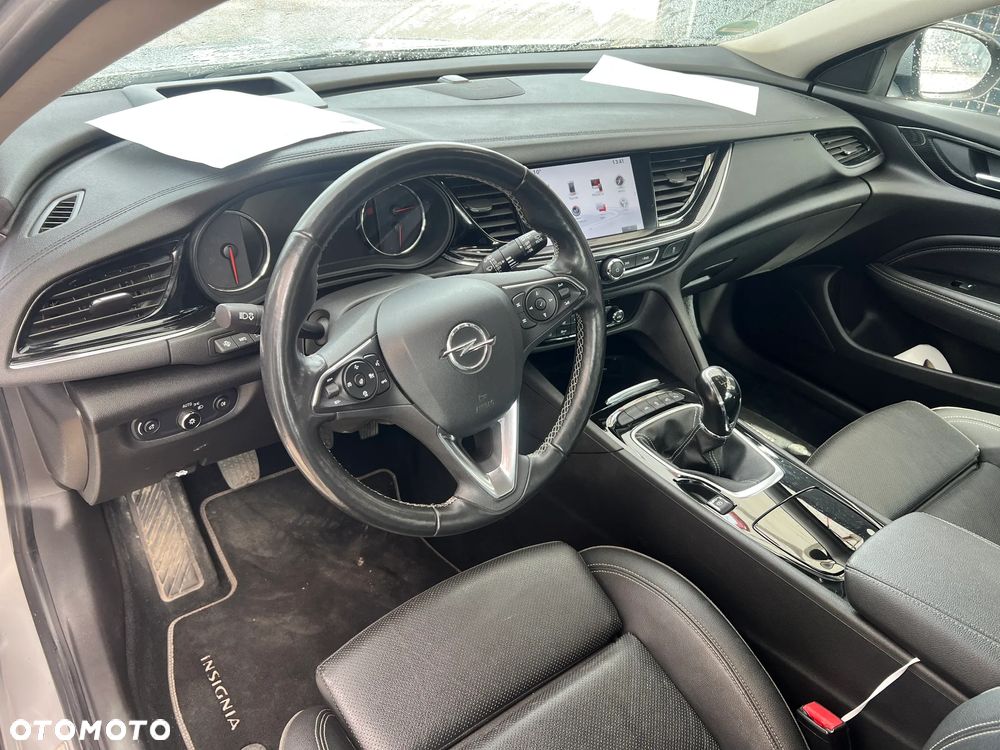 Opel Insignia 2.0 CDTI 4x4 ecoFLEX Start/Stop Business Innovation - 24