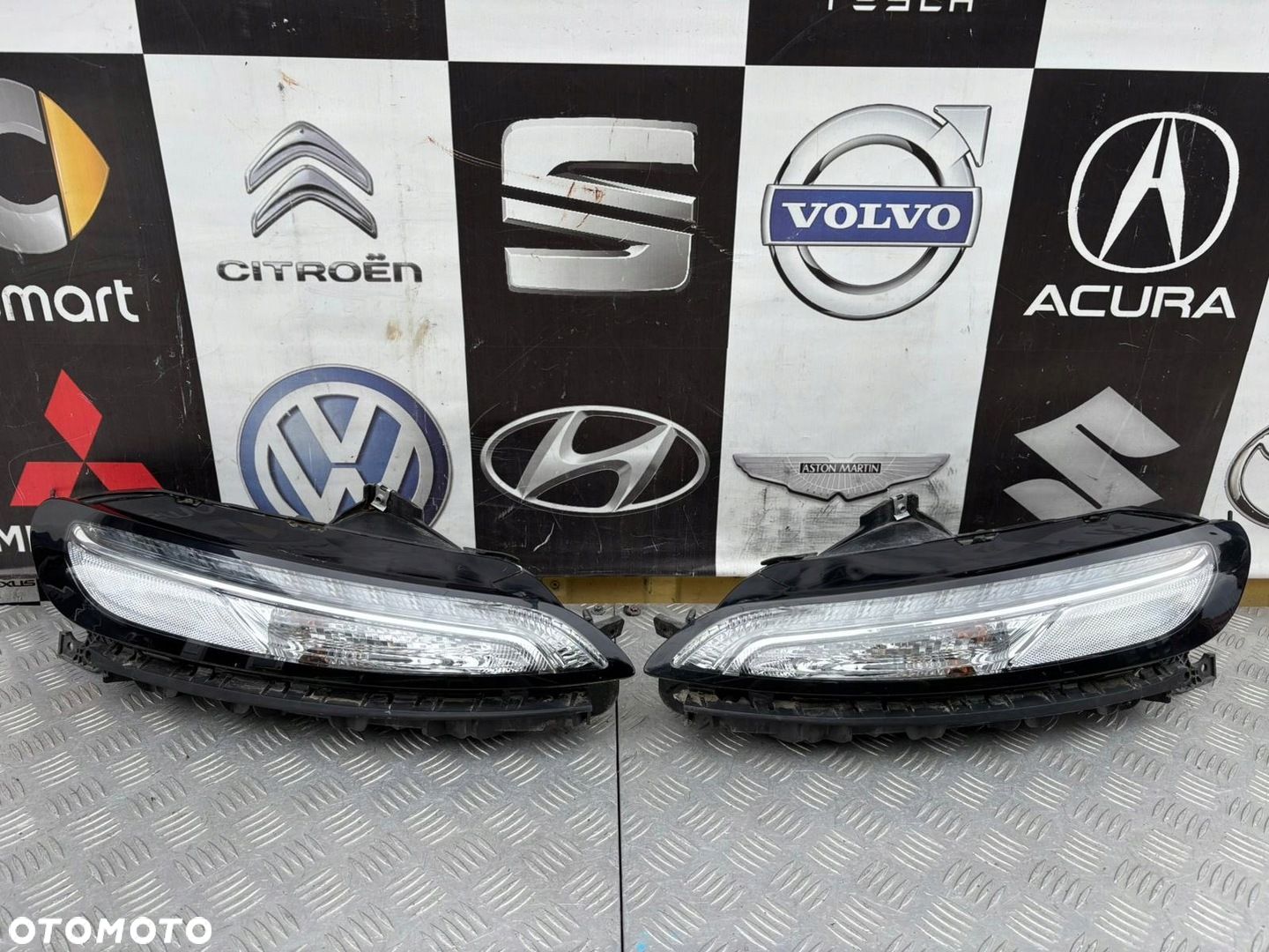 JEEP CHEROKEE KL LAMPA PRZÓD LEWA PRAWA 2016R. EU. - 1