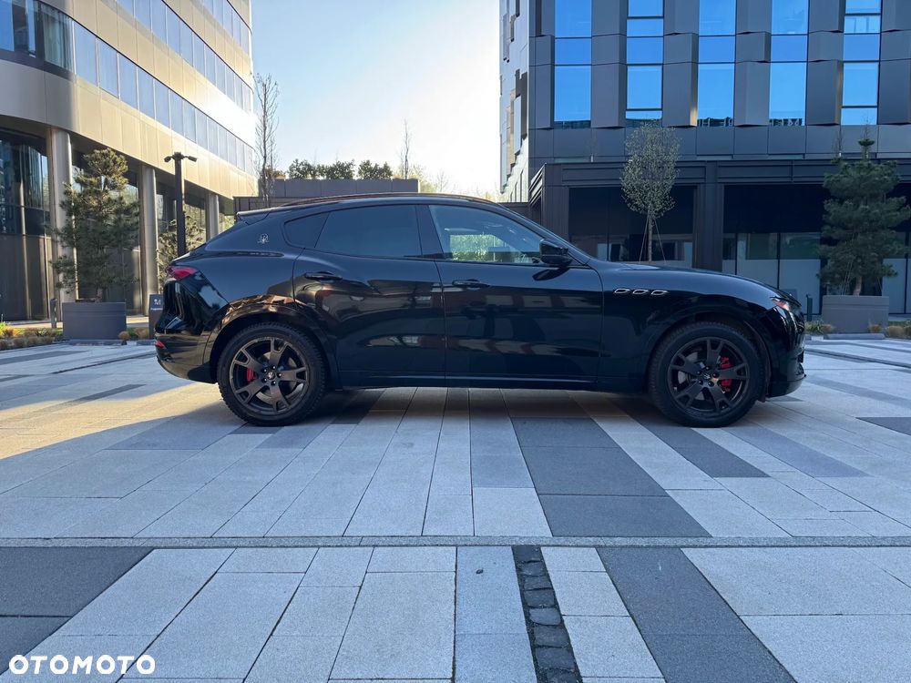 Maserati Levante Q4 GranSport - 5
