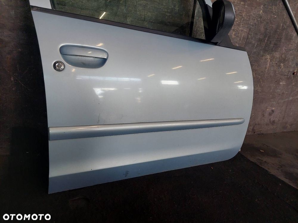 DRZWI KOMPLETNE PRAWY PRZÓD MITSUBISHI COLT VI 04-08 21H - 2
