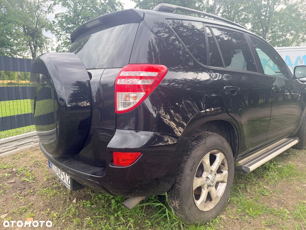 Toyota RAV4 2.2 D-4D Sol 4x2 - 6