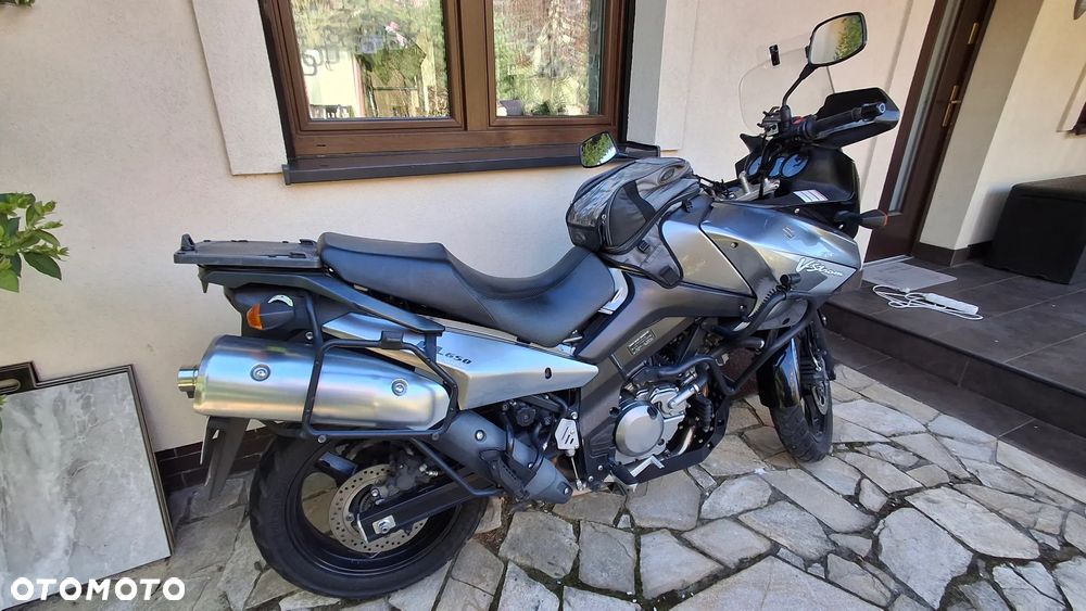 Suzuki V-STROM - 2