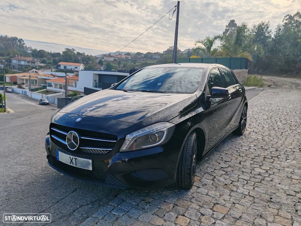 Mercedes-Benz A 180 d AMG Line - 3