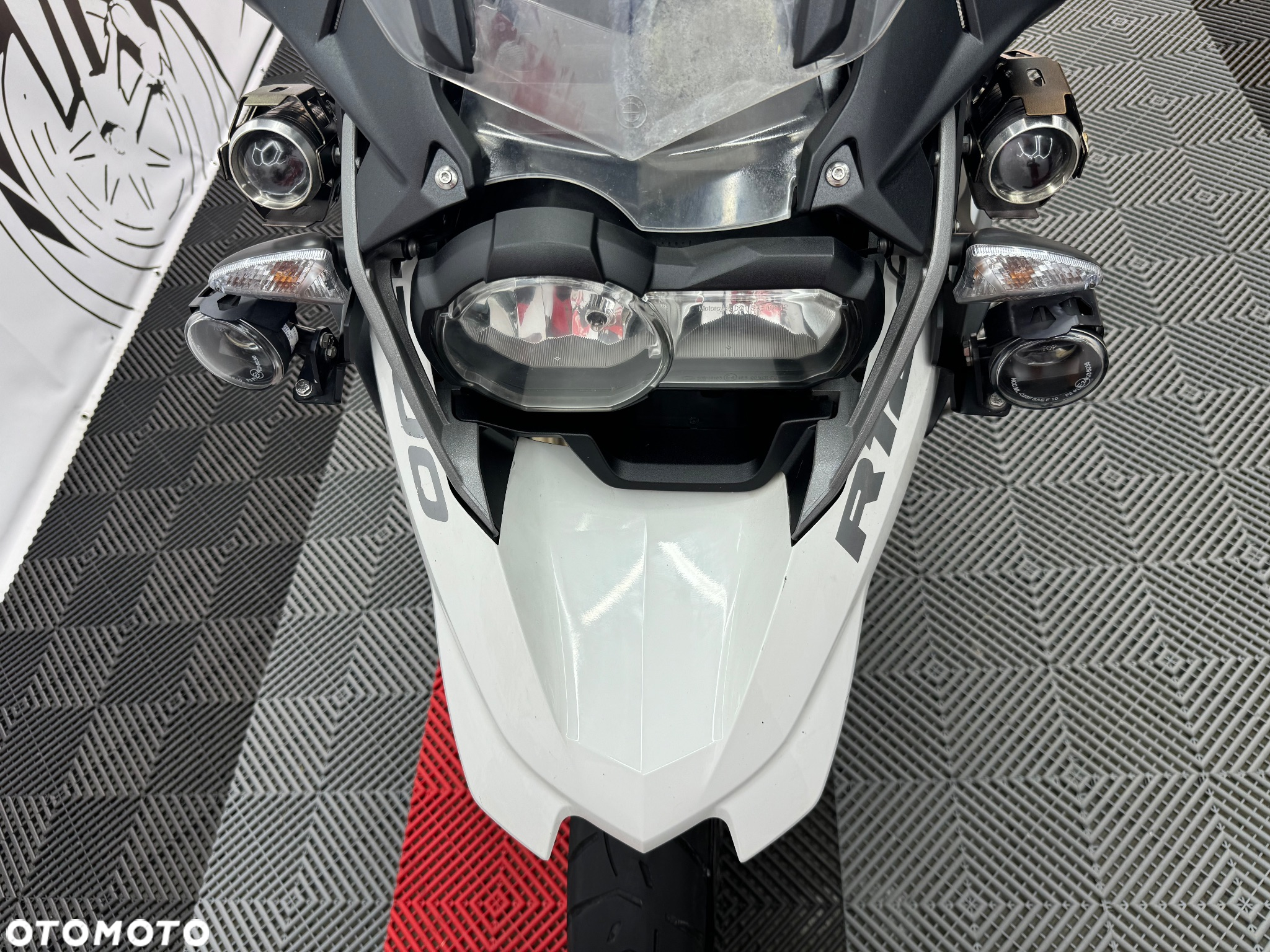 BMW R - 24