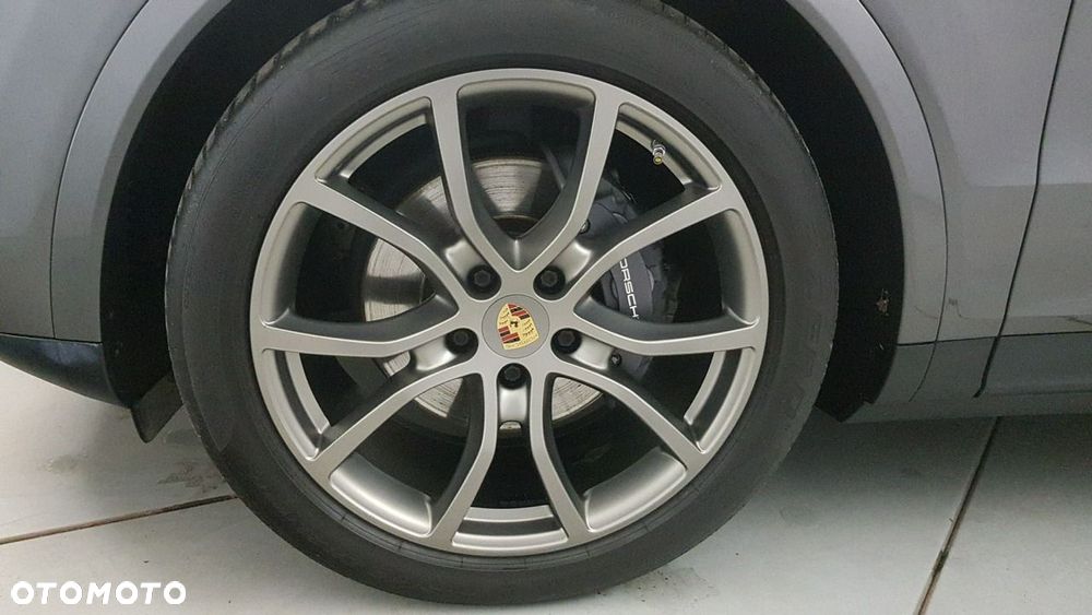 Porsche Cayenne - 13