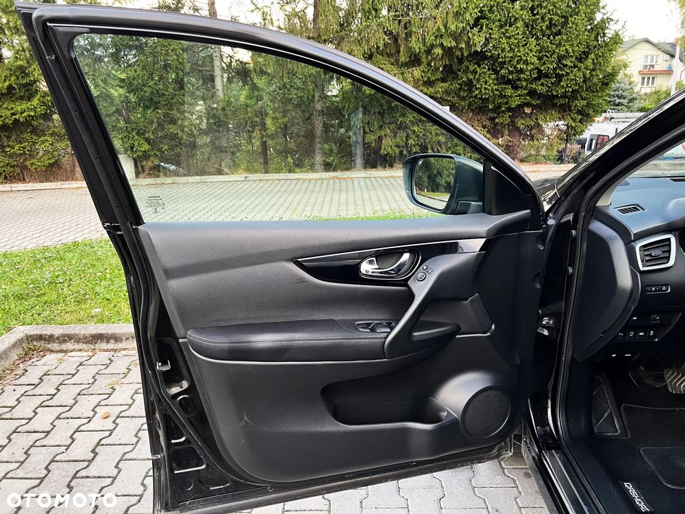 Nissan Qashqai 1.2 DIG-T N-Connecta Xtronic EU6 - 12