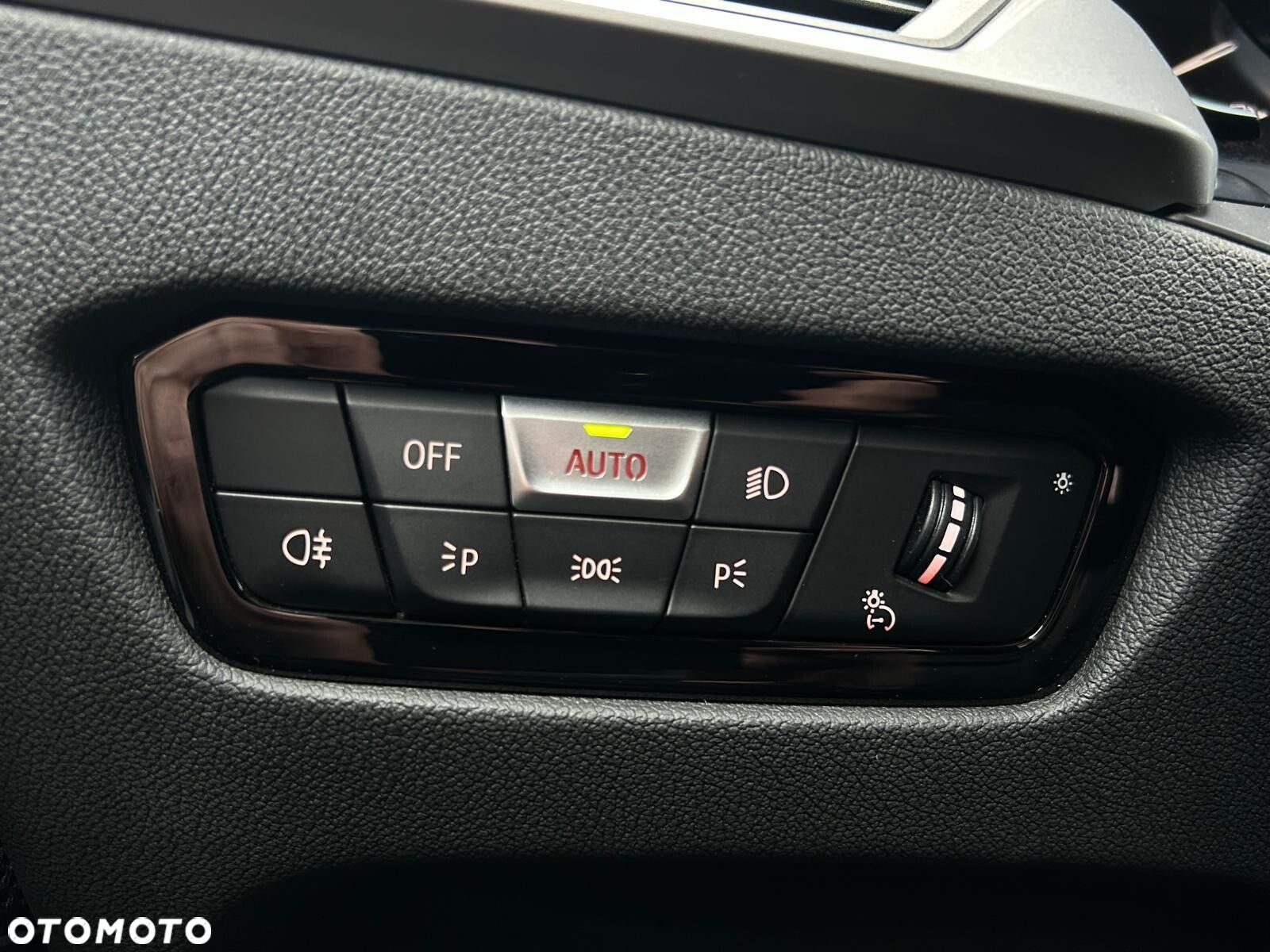 BMW Seria 3 320i Advantage - 19
