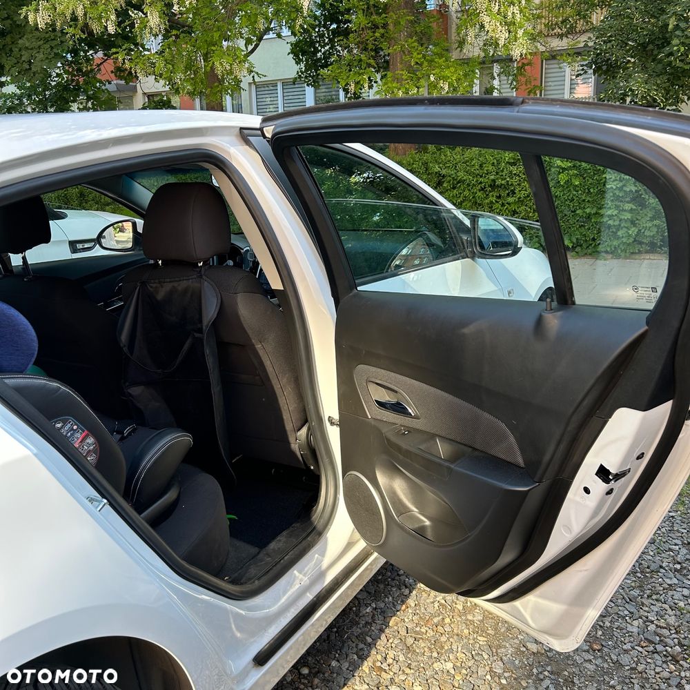 Chevrolet Cruze 1.6 LT+ - 8