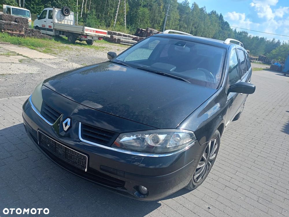 Renault Laguna II lift NV676 – kompletny przód, Xenon – 1200 zł