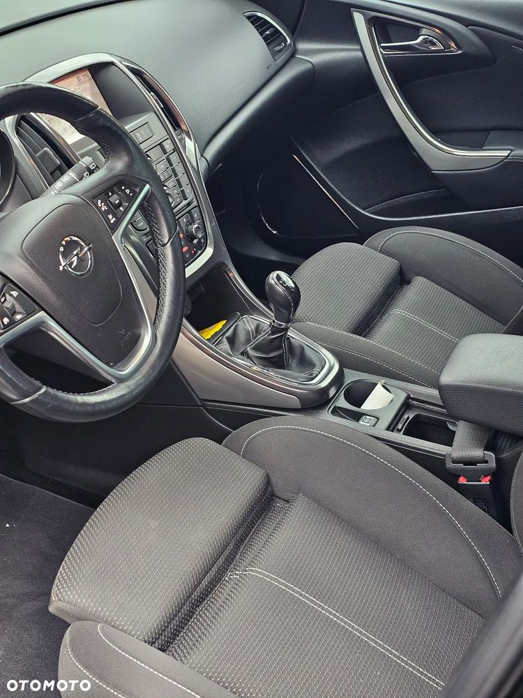 Opel Astra 1.6 Turbo Sport - 4