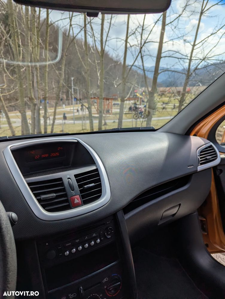 Peugeot 207 1.4 VTi Active - 14