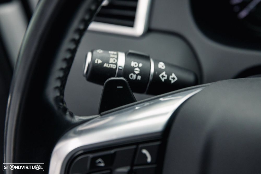 Land Rover Discovery Sport 2.0 TD4 SE Auto - 23