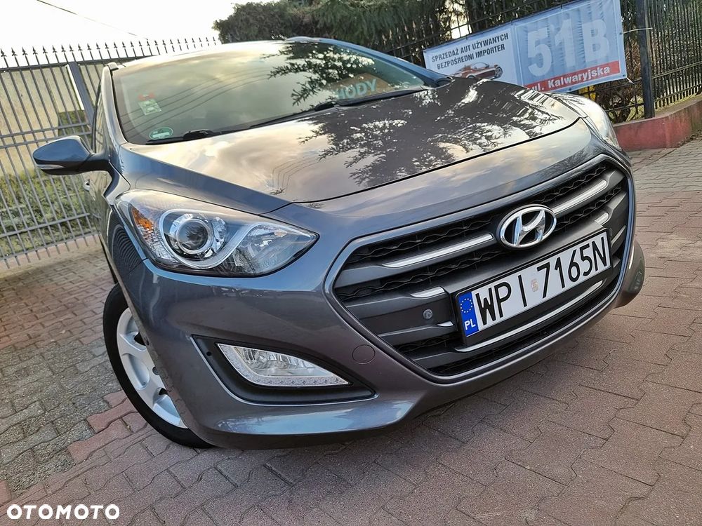 Hyundai i30 blue Kombi 1.6 GDi Style - 17