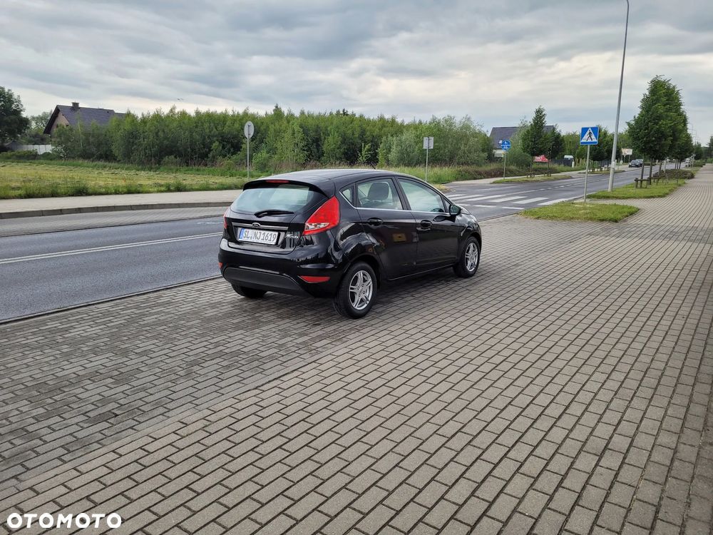 Ford Fiesta 1.25 Titanium EU5 - 6