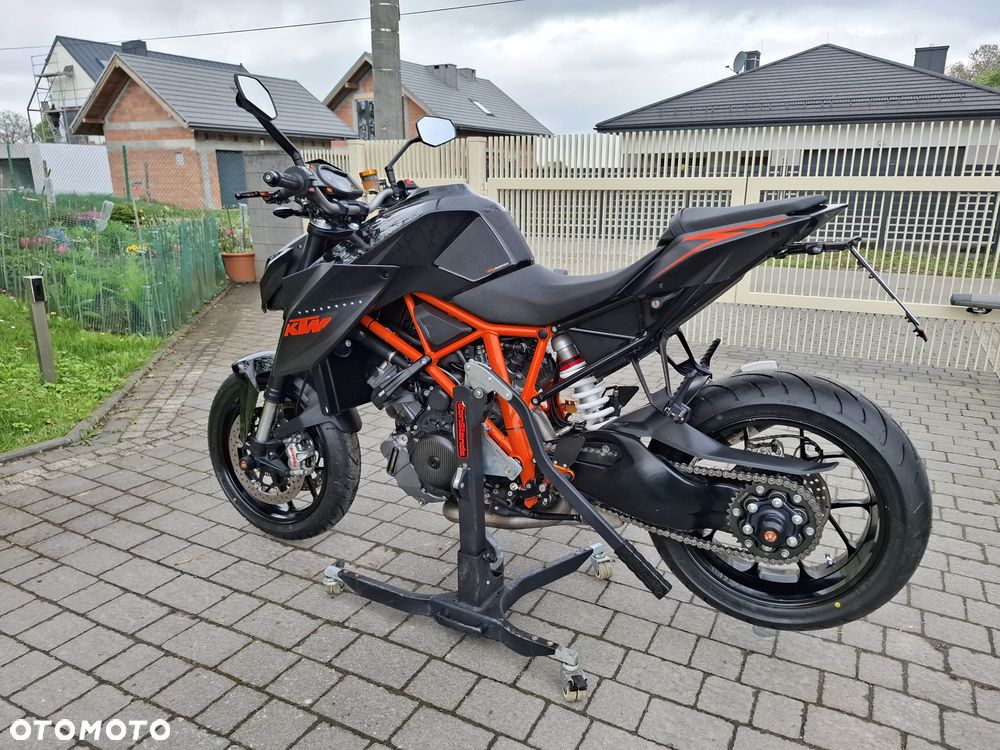 KTM Super Duke - 37