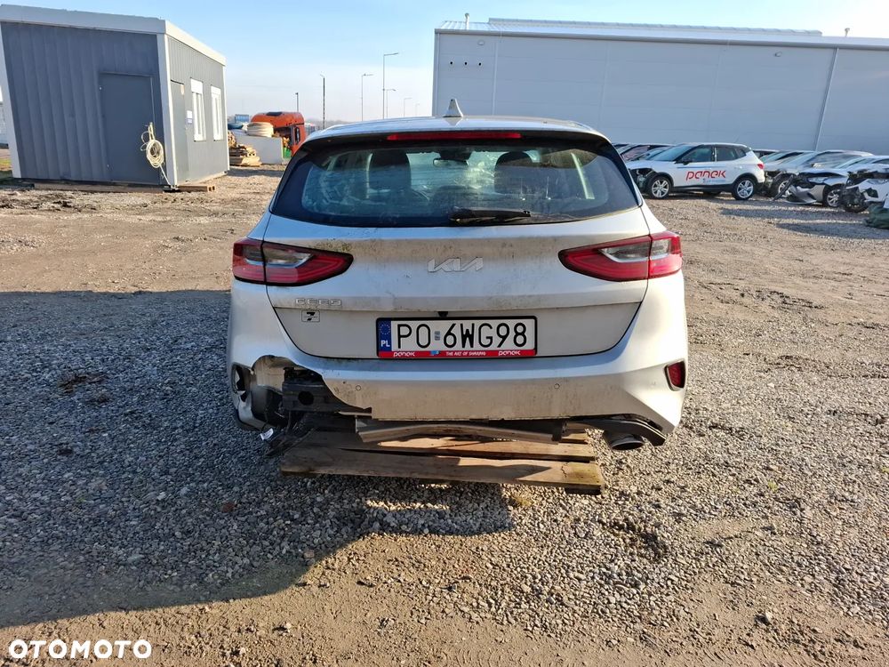 Kia Ceed 1.5 T-GDI M - 4