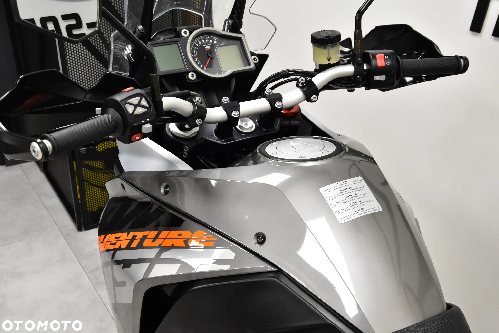 KTM Adventure - 16