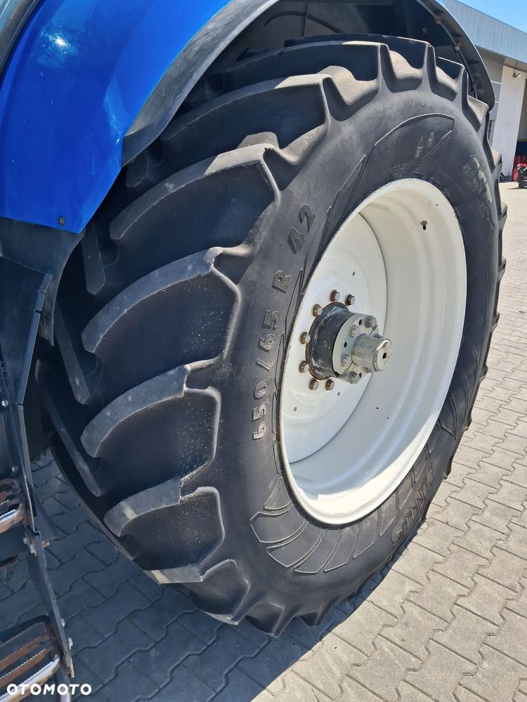 New Holland T 7.220 Auto Command - 8
