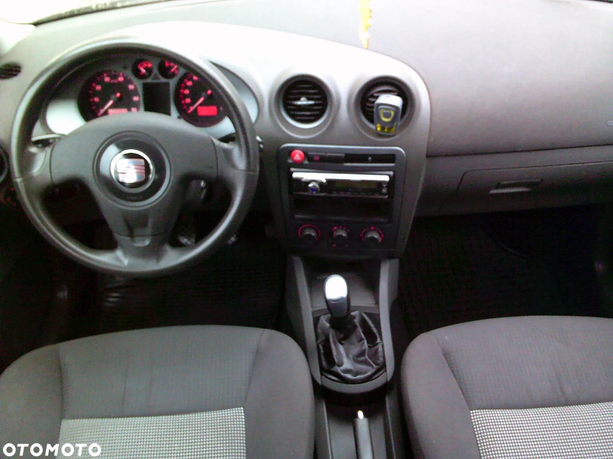Seat Ibiza 1.4 16V Reference - 15