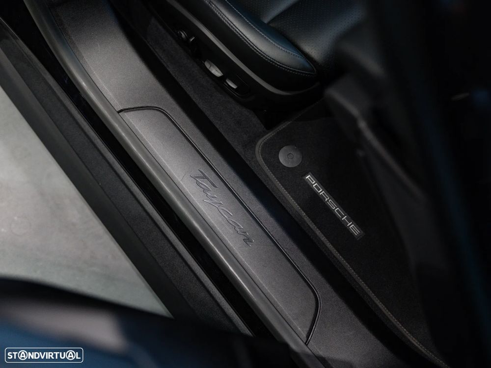 Porsche Taycan Sport Turismo - 45