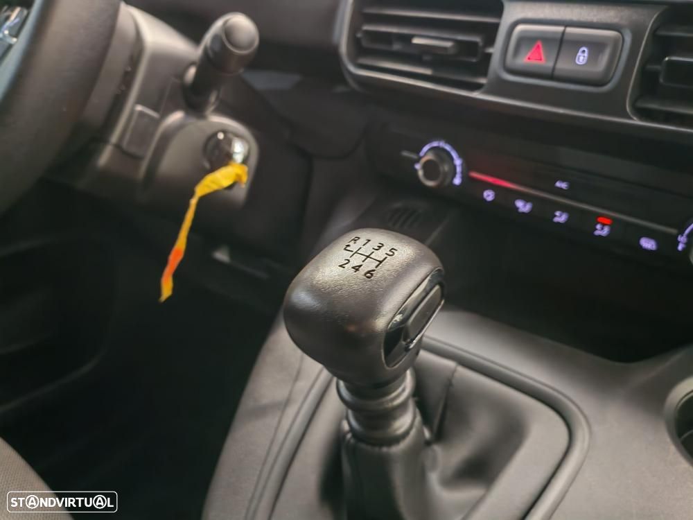 Peugeot Partner 1.5 BlueHDi Premium Longa - 21