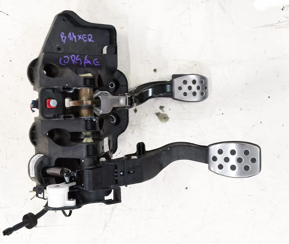 opel corsa e 1.4 xer pedał sprzęgła 39011433 - 1