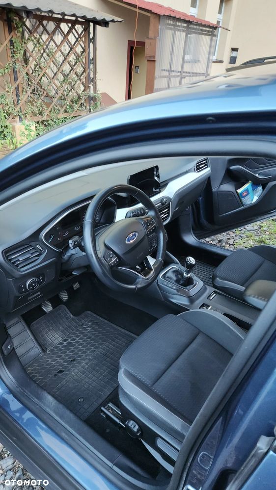 Ford Focus 1.0 EcoBoost Active - 14