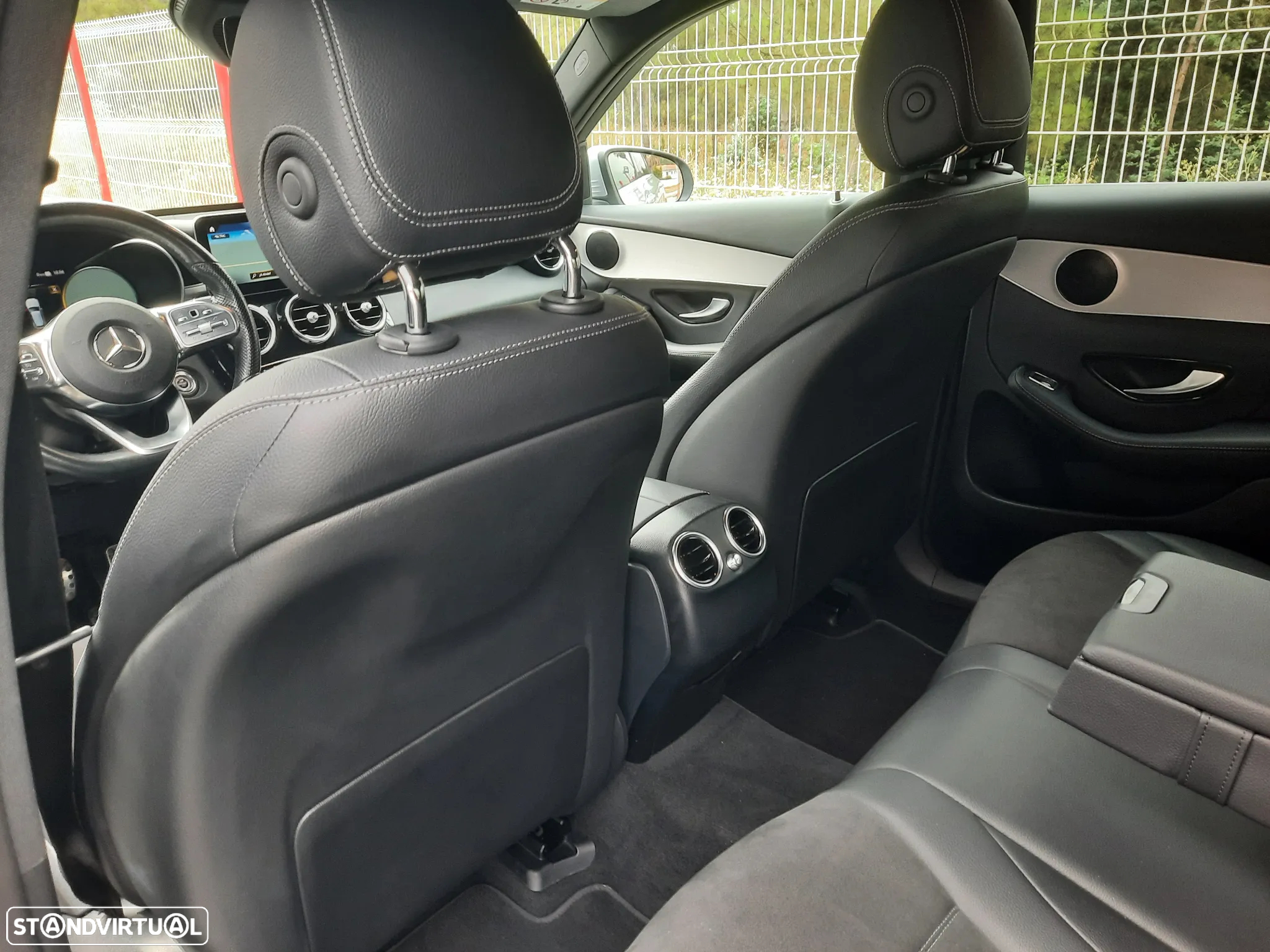 Mercedes-Benz GLC 300 de 4Matic - 40