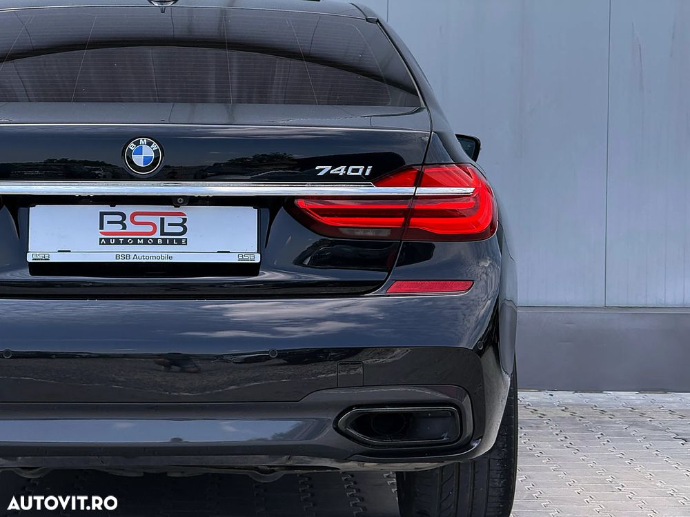 BMW Seria 7 740Li - 40