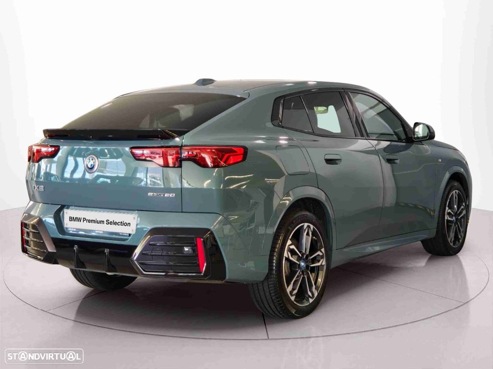 BMW iX2 eDrive20 Pack Desportivo M Pro - 5