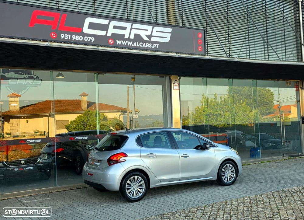 Peugeot 208 1.2 PureTech Allure - 4
