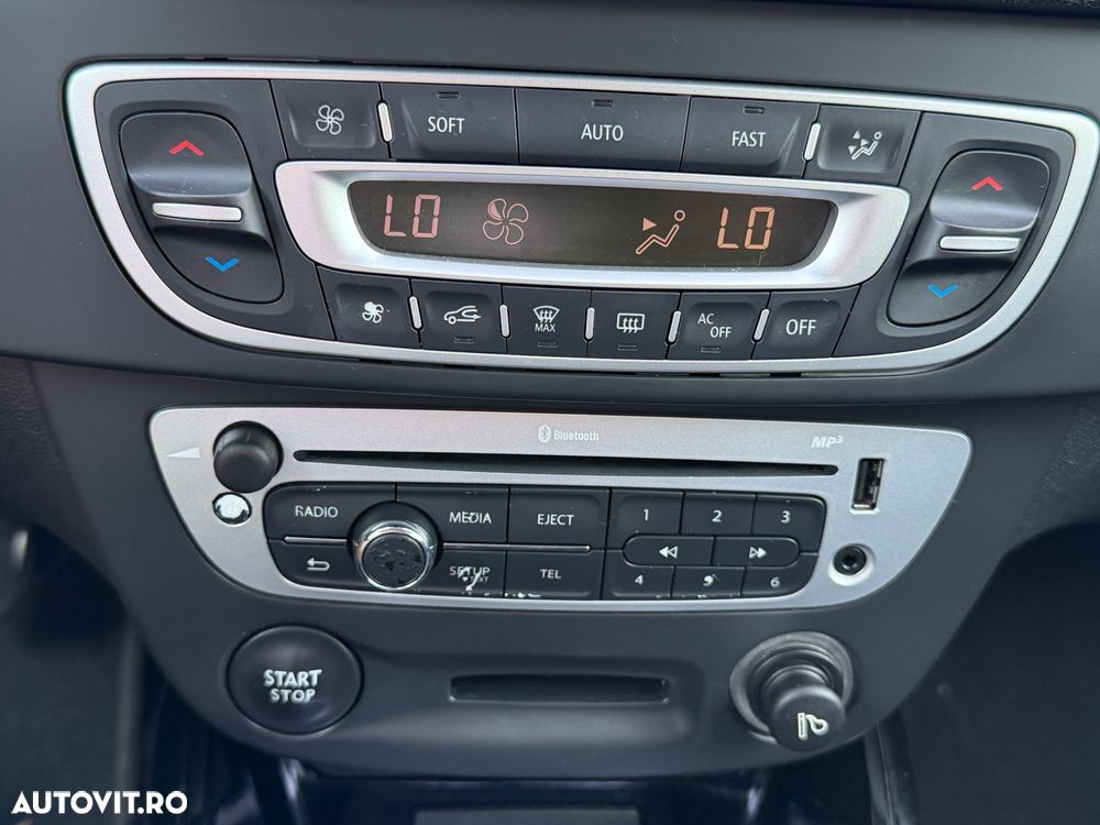 Renault Megane ENERGY dCi 110 Start & Stop Bose Edition - 9