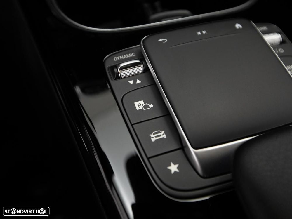 Mercedes-Benz A 250 Limousine e 8G-DCT - 25