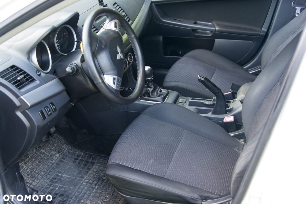 Mitsubishi Lancer 1.8 DID Inform - 13