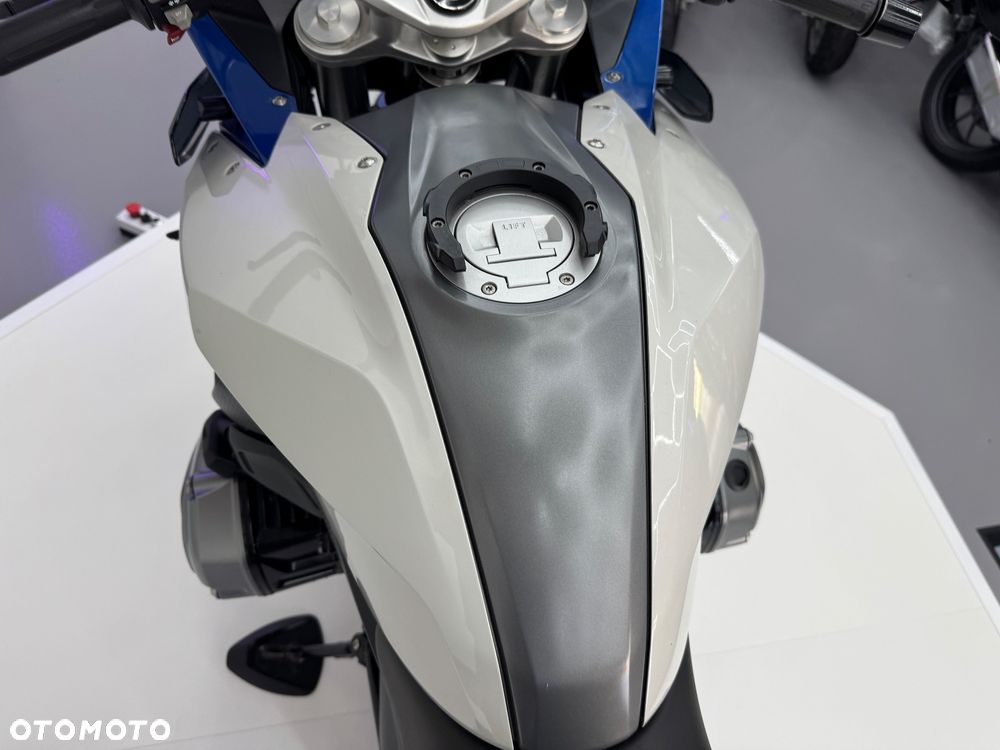 BMW RS - 23