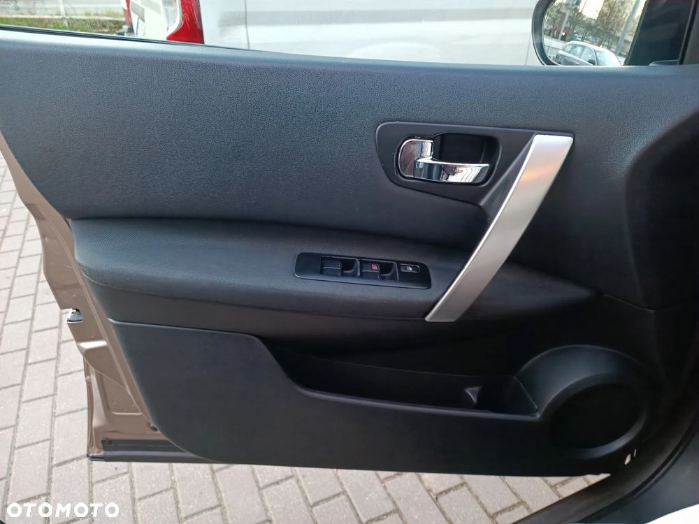 Nissan Qashqai 2.0 CVT acenta - 25