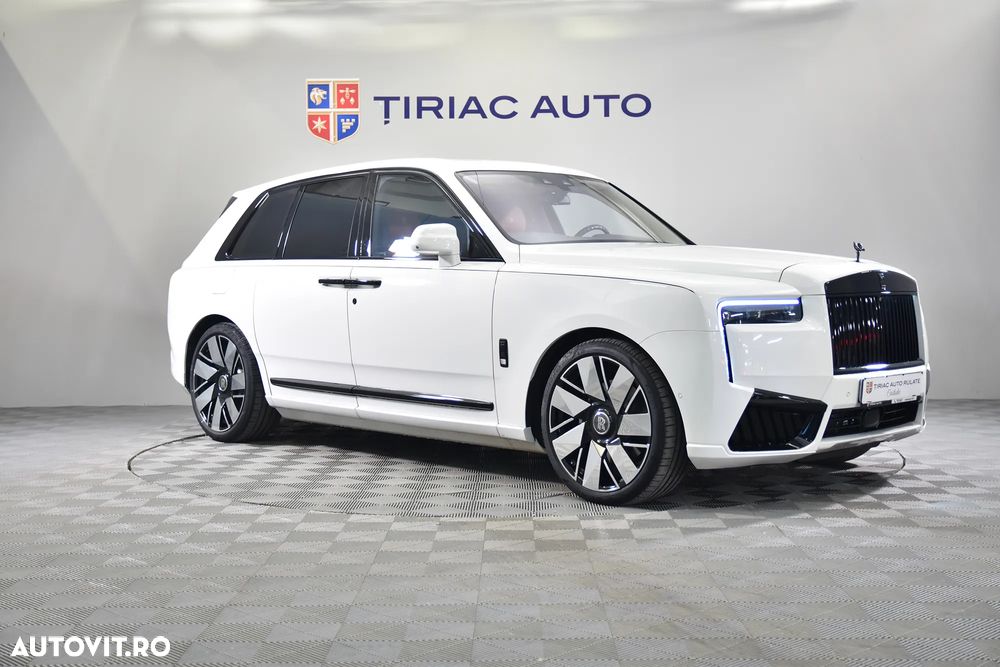 Rolls-Royce Cullinan - 7