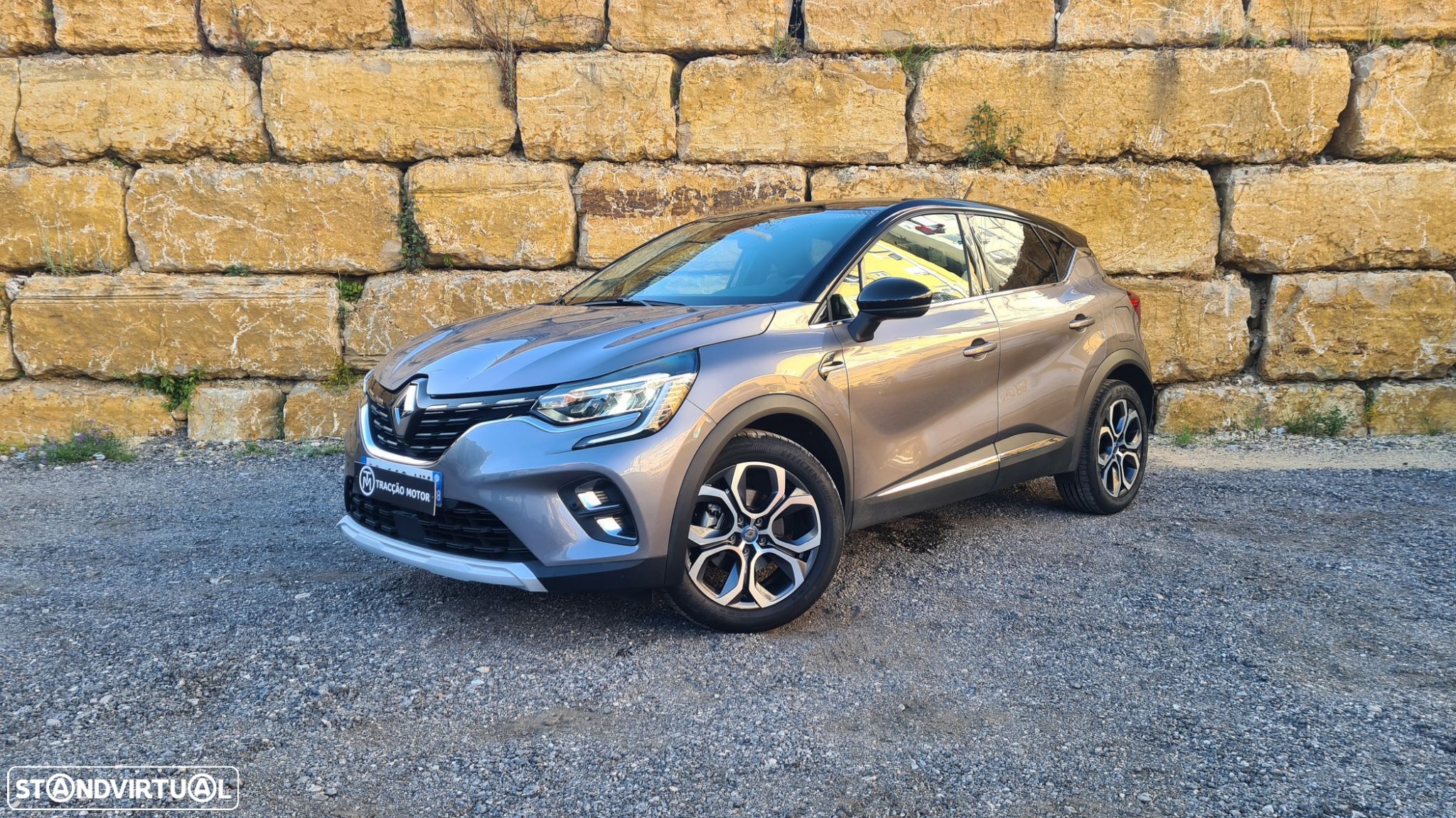 Renault Captur 1.6 E-Tech Plug-In Intens - 1