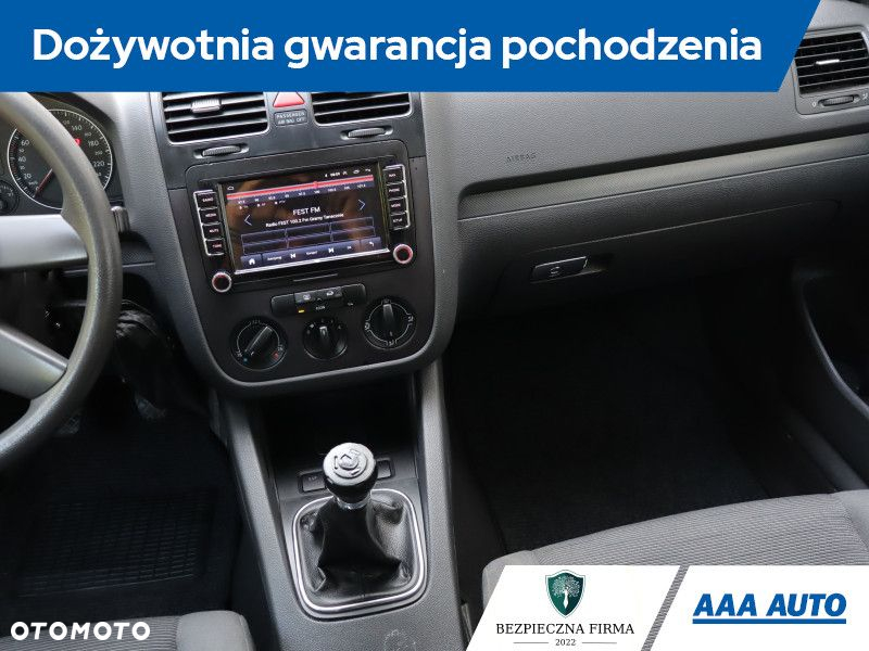 Volkswagen Golf - 9
