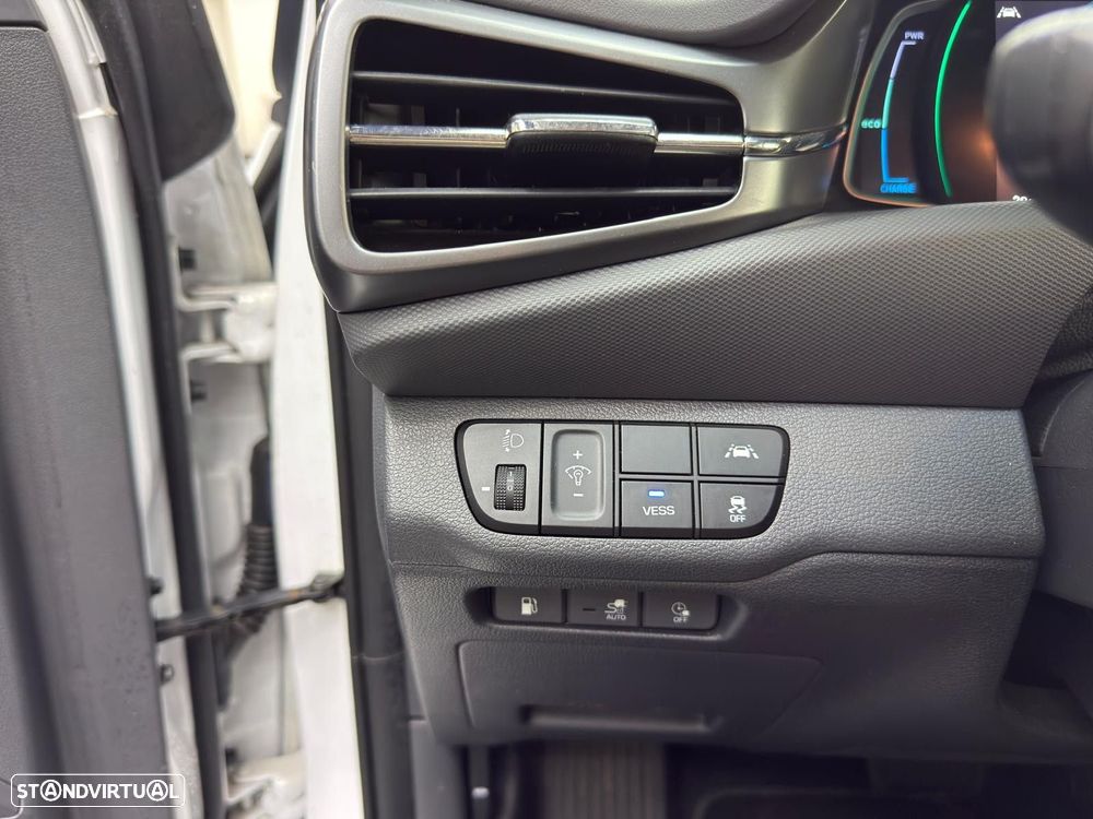 Hyundai Ioniq 1.6 GDI PHEV Pack Plus - 17
