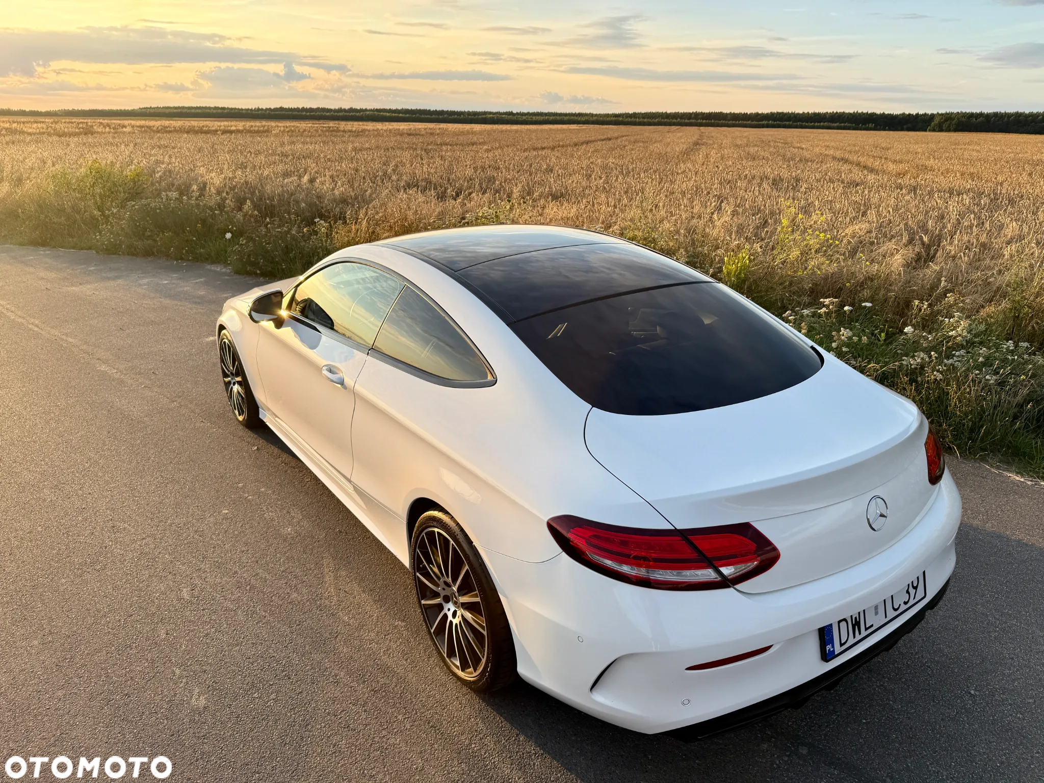 Mercedes-Benz Klasa C 300 9G-TRONIC - 12