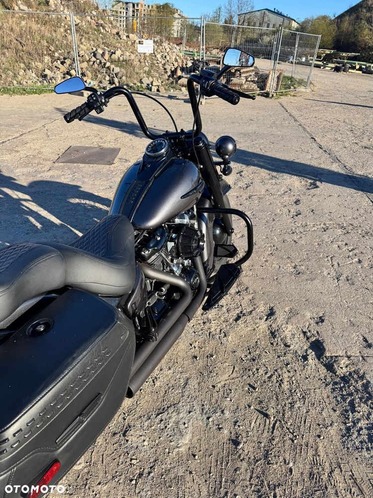 Harley-Davidson Softail Heritage Classic - 16