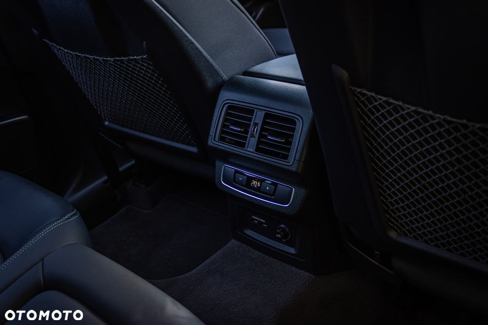 Audi Q5 TFSI 150 kW S tronic edition one mythosschwarz - 30