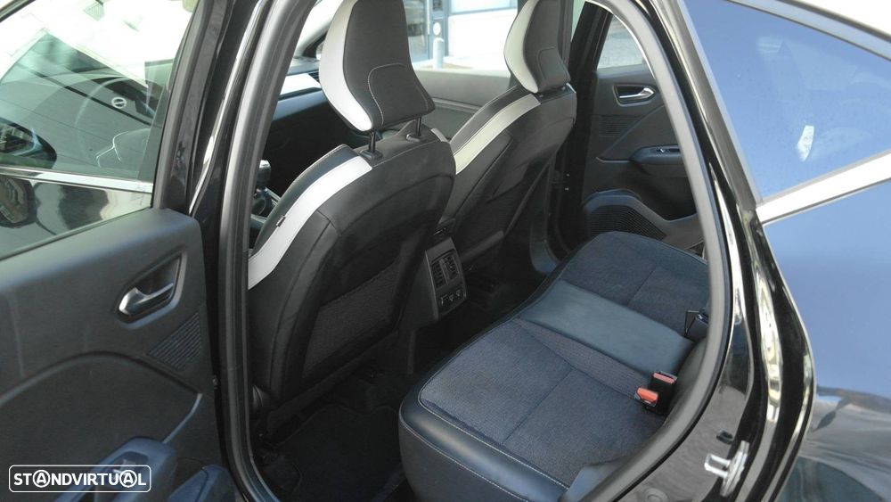 Renault Captur 1.0 TCe Techno - 16